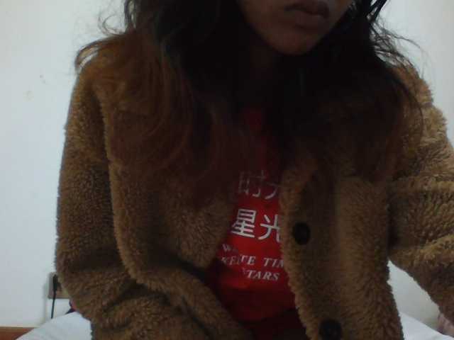 PrettyLie live cam on BongaCams