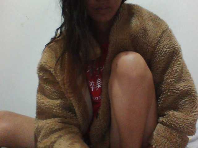 PrettyLie live cam on BongaCams