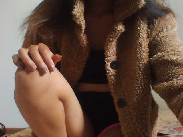 PrettyLie live cam on BongaCams