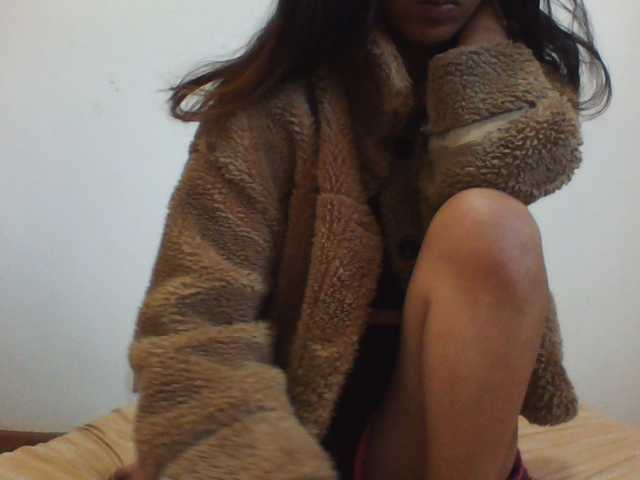 PrettyLie live cam on BongaCams