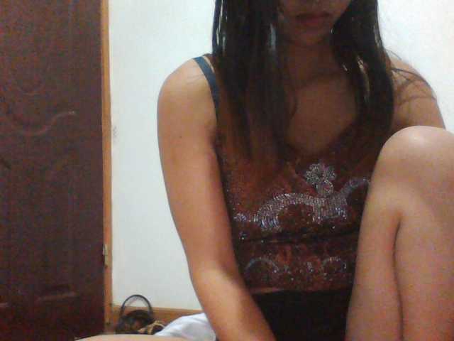 PrettyLie live webcam show