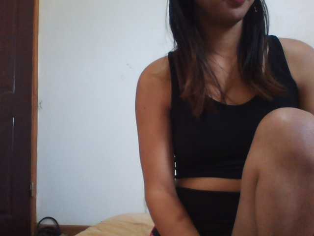 PrettyLie live cam on BongaCams