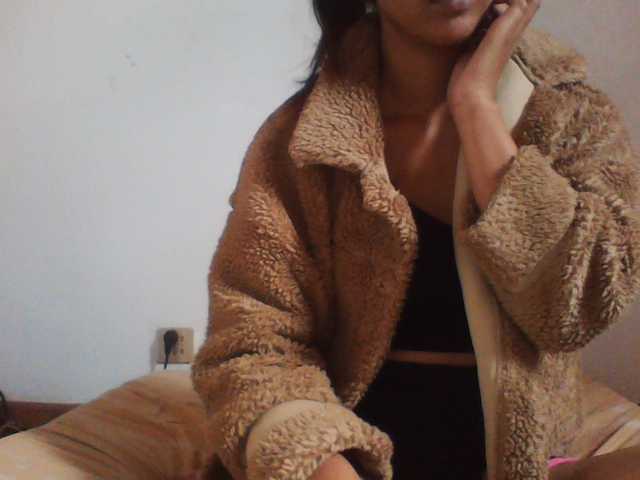 PrettyLie live cam on BongaCams