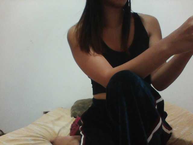 PrettyLie live cam on BongaCams