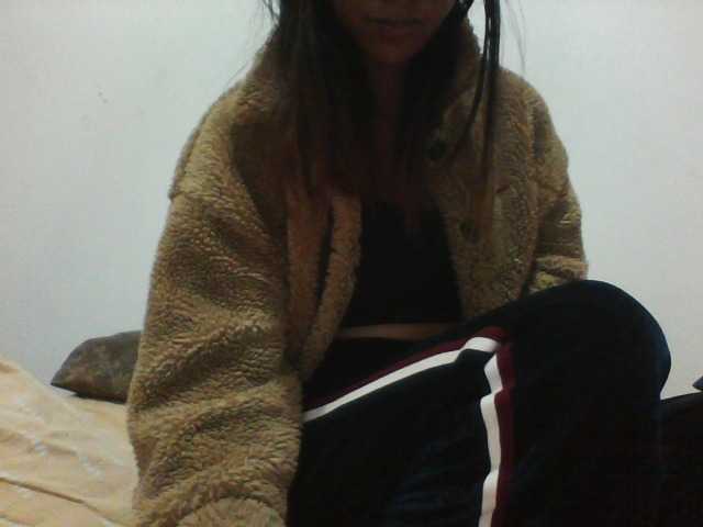 PrettyLie live cam on BongaCams