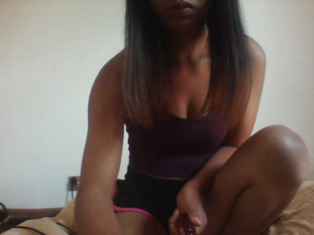 PrettyLie live cam on BongaCams