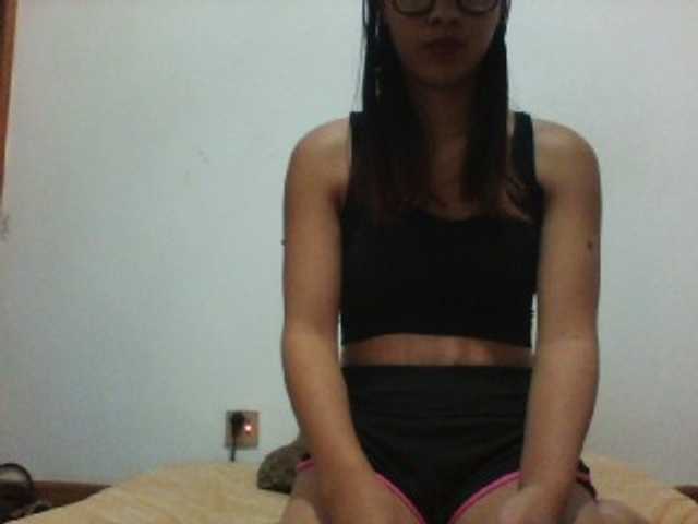 PrettyLie live cam on BongaCams