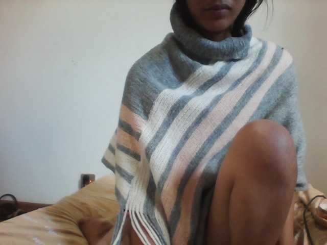 PrettyLie live cam on BongaCams