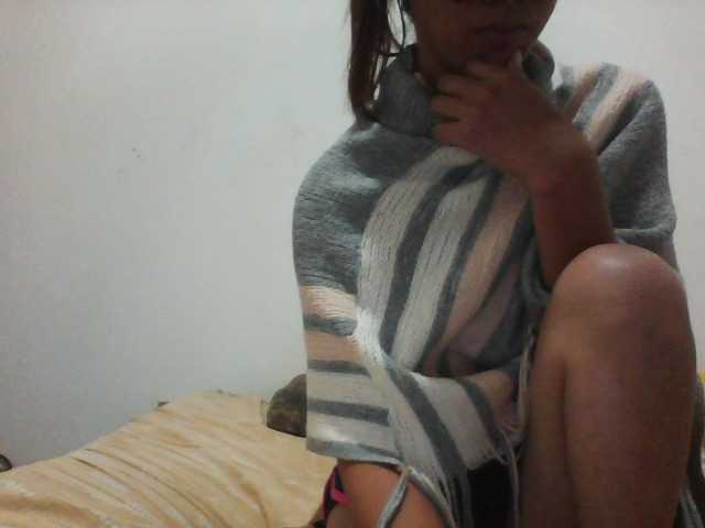 PrettyLie live cam on BongaCams