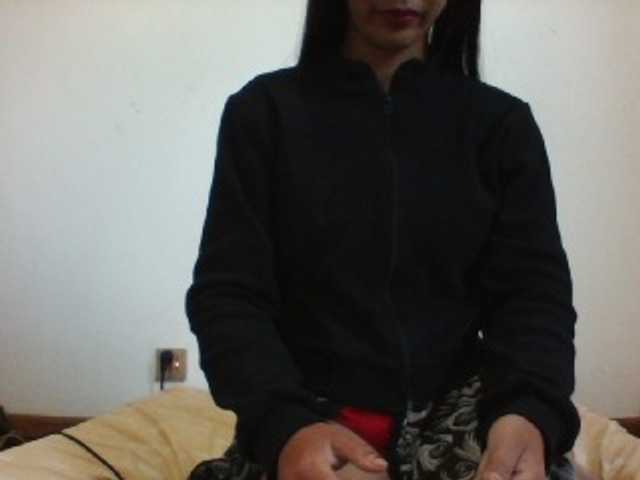 PrettyLie live cam on BongaCams