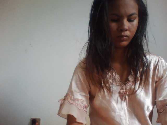 PrettyLie live cam on BongaCams