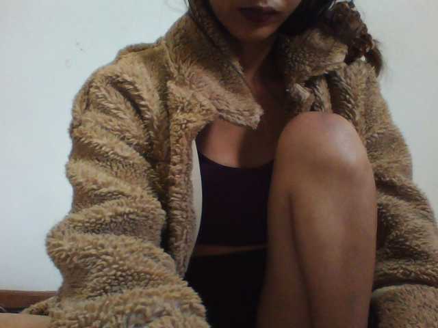 PrettyLie live cam on BongaCams