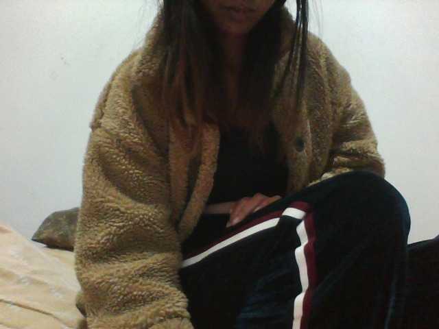 PrettyLie live cam on BongaCams