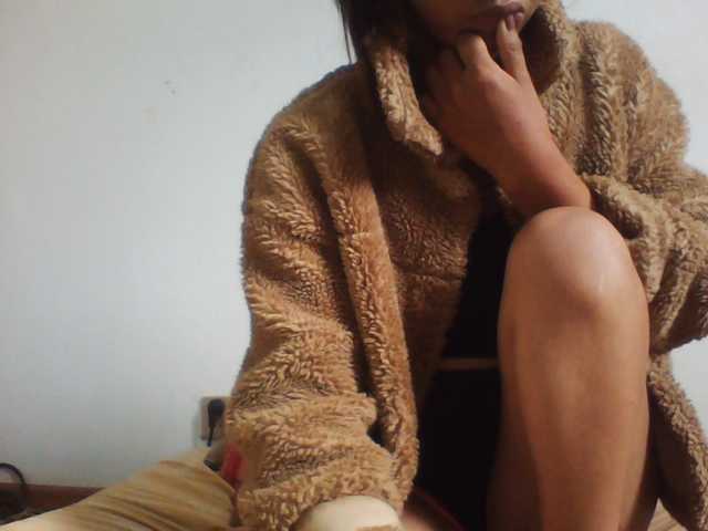 PrettyLie live cam on BongaCams
