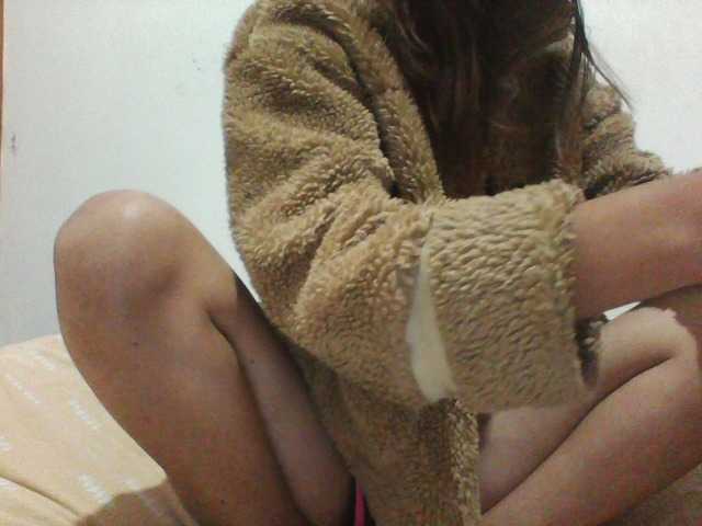 PrettyLie live cam