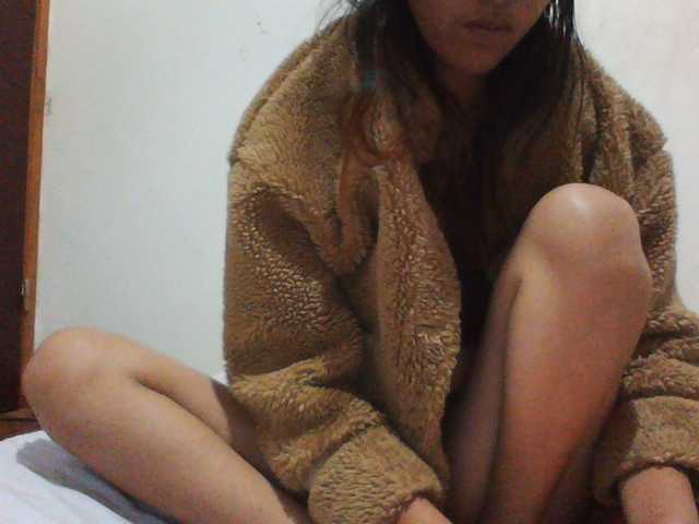 PrettyLie live cam on BongaCams