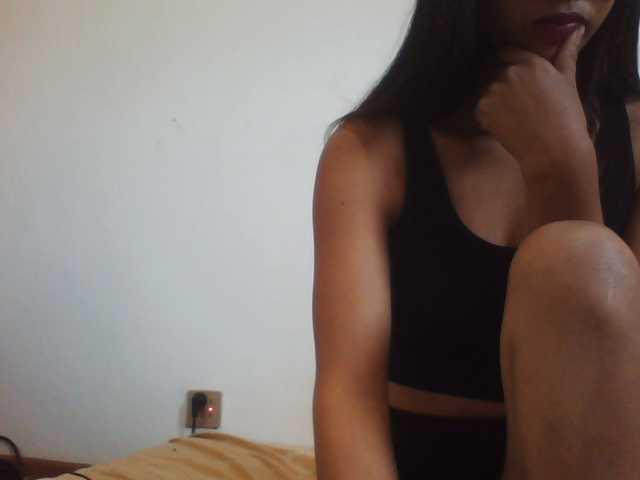 PrettyLie live cam on BongaCams