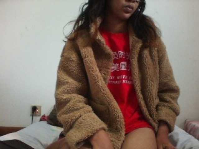 PrettyLie live cam on BongaCams