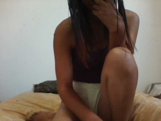 PrettyLie live cam on BongaCams