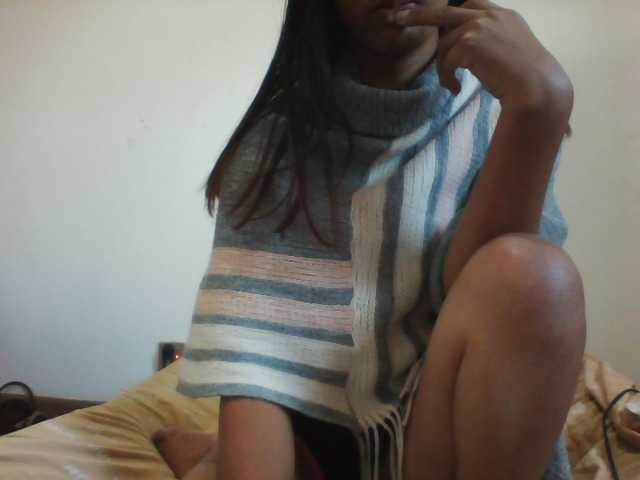 PrettyLie live cam on BongaCams