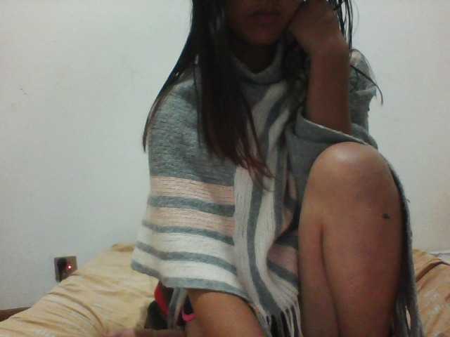 PrettyLie live cam on BongaCams