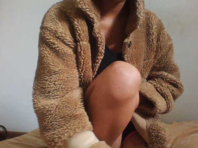 PrettyLie live cam on BongaCams