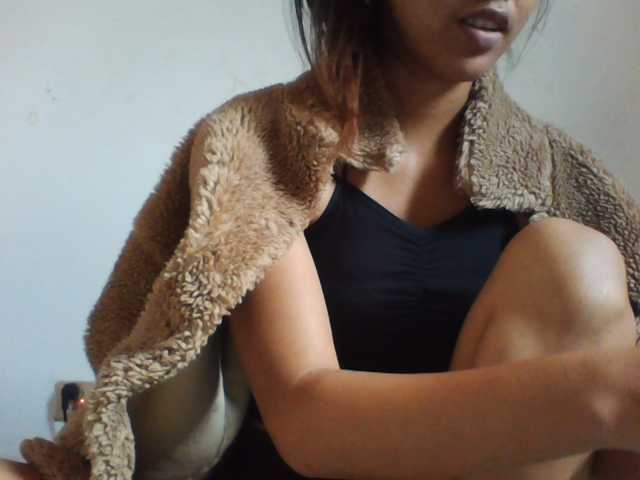 PrettyLie live cam on BongaCams