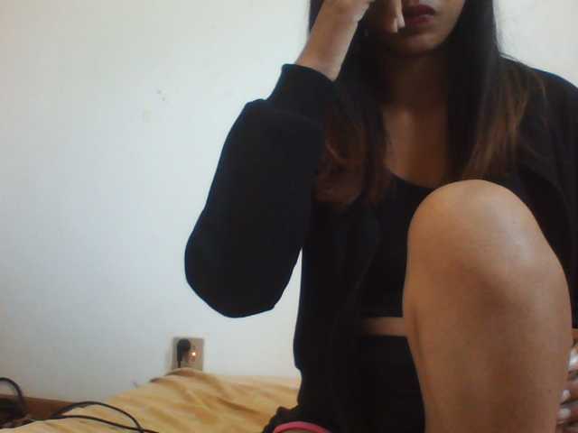 PrettyLie live cam on BongaCams