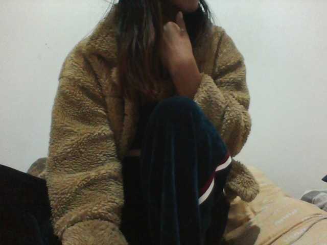 prettylie cam belle