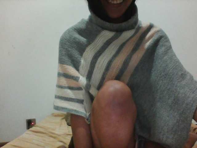 PrettyLie live cam on BongaCams
