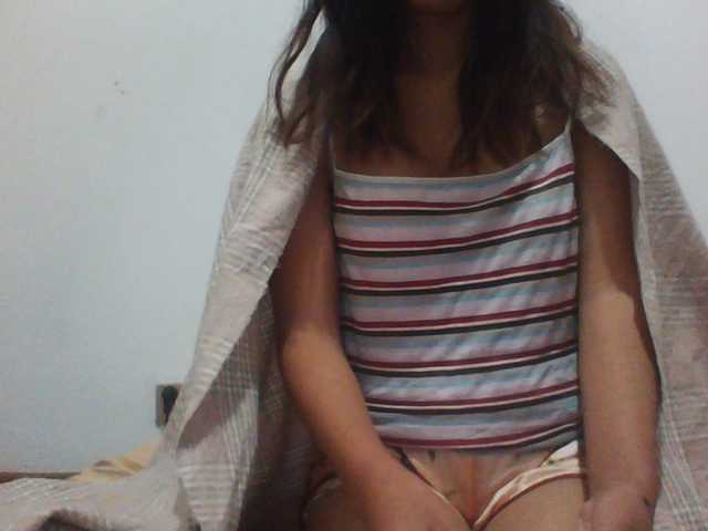PrettyLie live cam on BongaCams