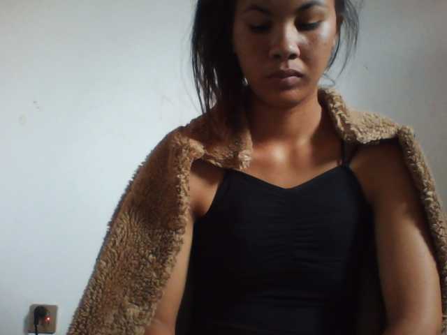 PrettyLie live cam on BongaCams