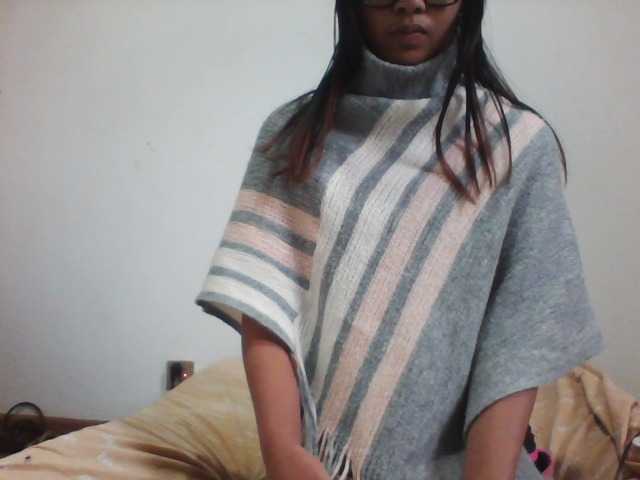 PrettyLie live cam on BongaCams