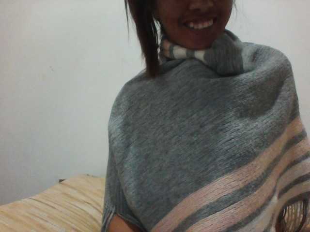 PrettyLie live cam on BongaCams