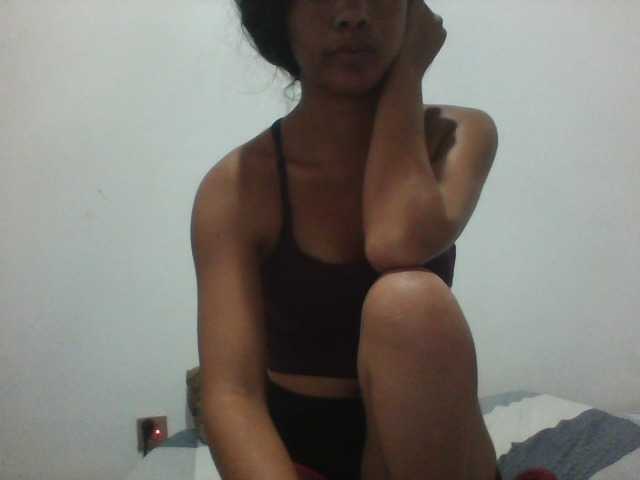 PrettyLie live cam on BongaCams