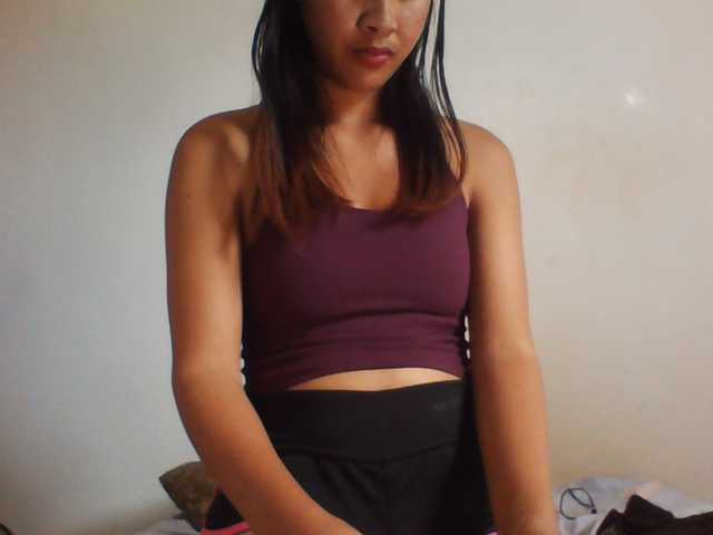 PrettyLie live cam on BongaCams