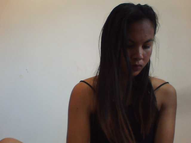 PrettyLie live cam on BongaCams
