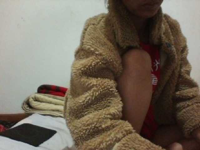 PrettyLie live cam on BongaCams