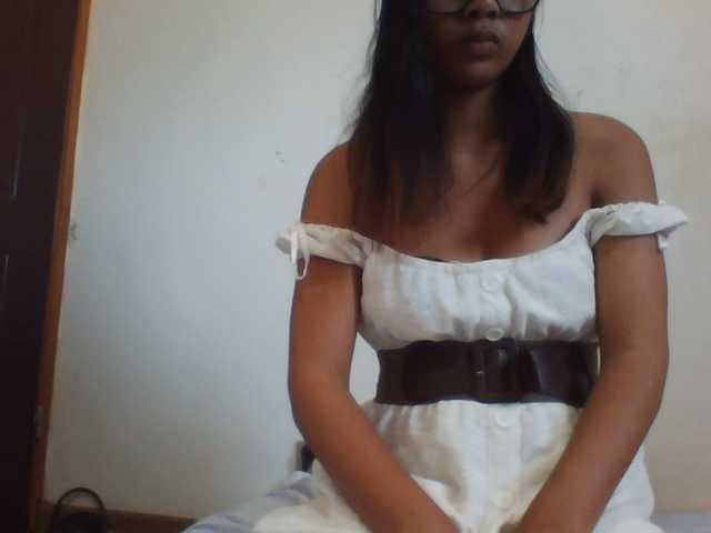 PrettyLie live cam on BongaCams