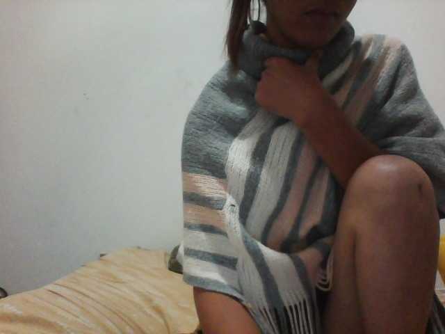 PrettyLie live cam on BongaCams