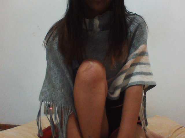 PrettyLie live cam on BongaCams