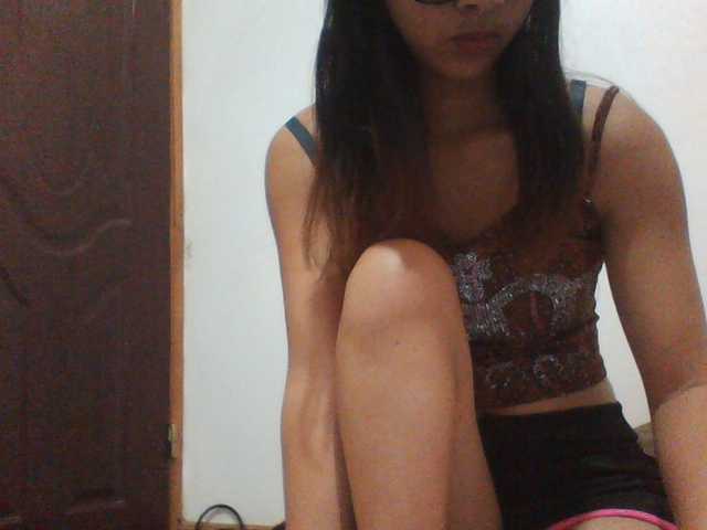PrettyLie live webcam show