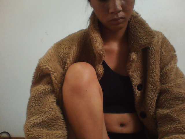 PrettyLie live cam on BongaCams