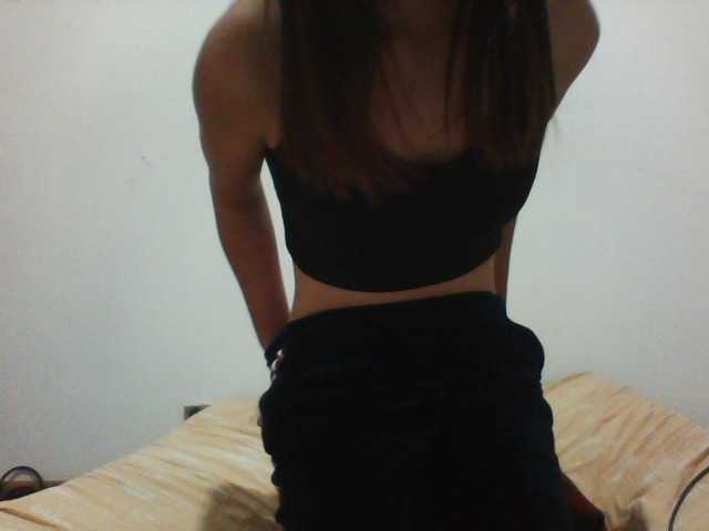 PrettyLie live cam on BongaCams