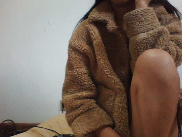 PrettyLie live cam on BongaCams
