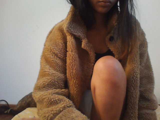 PrettyLie live cam on BongaCams