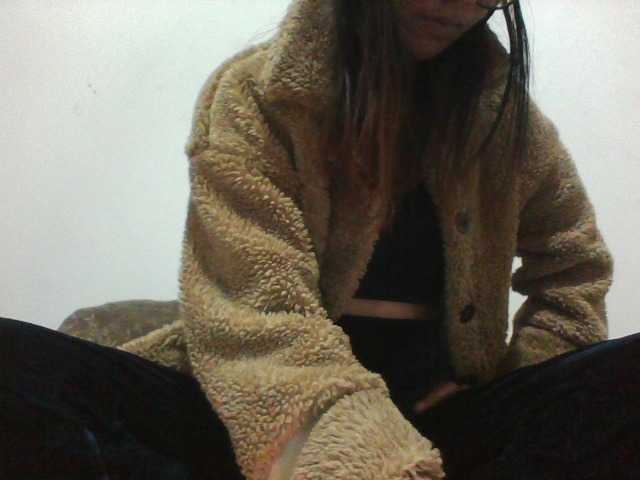 PrettyLie live cam on BongaCams