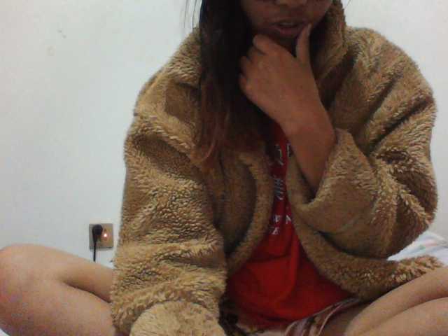 PrettyLie live cam on BongaCams