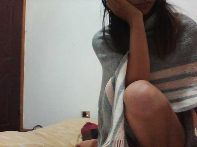PrettyLie live cam on BongaCams