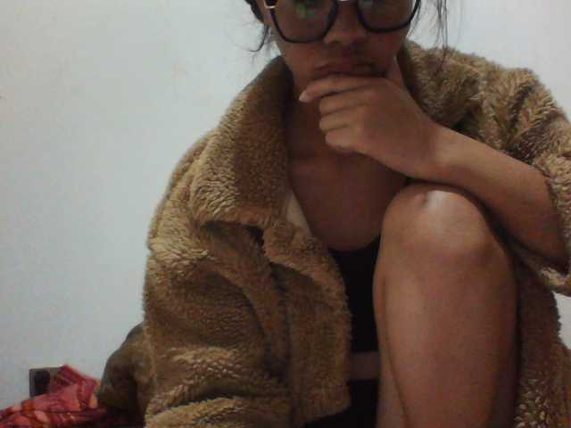 PrettyLie live cam on BongaCams